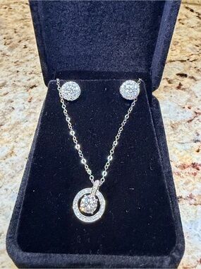 Moissanite Circle Pendant Necklace and Stud Earrings Set
